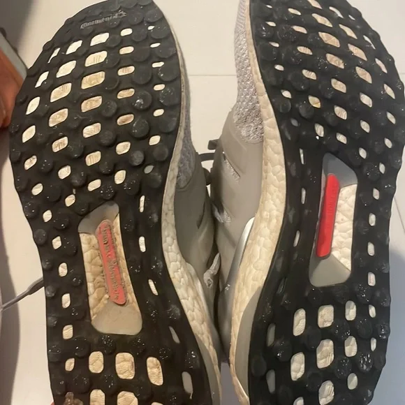 Adidas x Nasa Continental Ultraboost - Picture 8 of 9